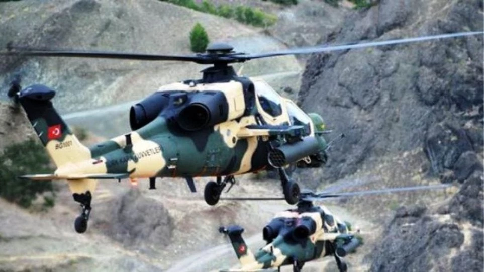 Στρατιωτικά ελικόπτερα τουρκικής κατασκευής σε παρέλαση στα κατεχόμενα
